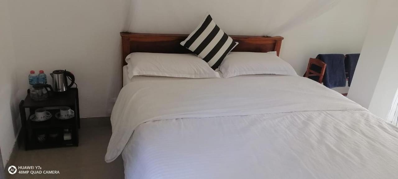 Isuru Homestay Ella Esterno foto